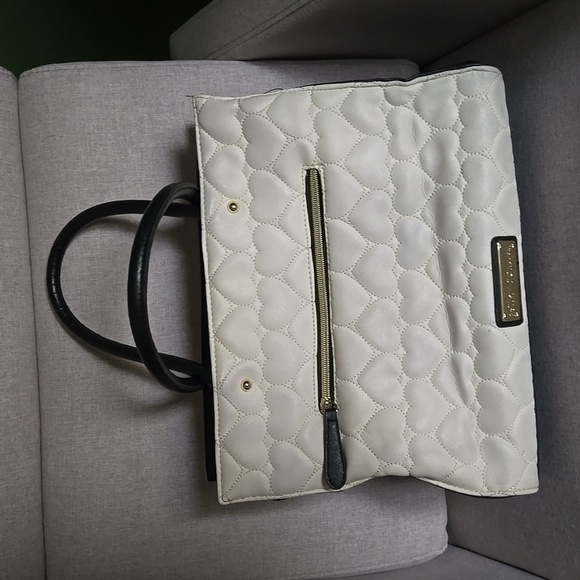 Betsy Johnson Purse - Picture 3 of 7